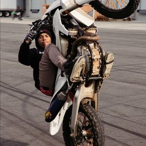 Meet your Posher, Dj